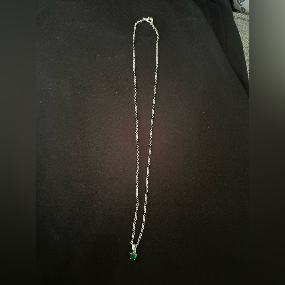 Elegant Silver Chain Emerald Necklace